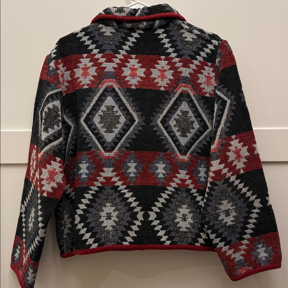 Vintage Agaro Colllection Aztec Blazer in size small with wooden carved buttons. - Picture 7 of 7